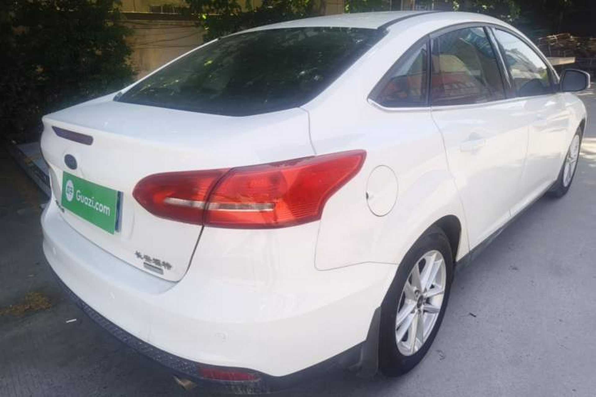 Used Ford Focus 2015 Sedan EcoBoost 180 Automatic Elite Model Rear Right 45 Deg