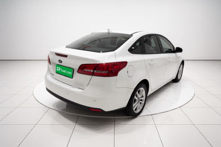 Used Ford Focus 2015 Sedan 1.6L Automatic Trend Model Rear Right 45 Deg
