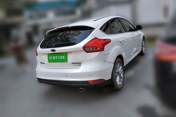 Used Ford Focus 2015 Hatchback EcoBoost 180 Automatic Elite Model Rear Right 45 Deg