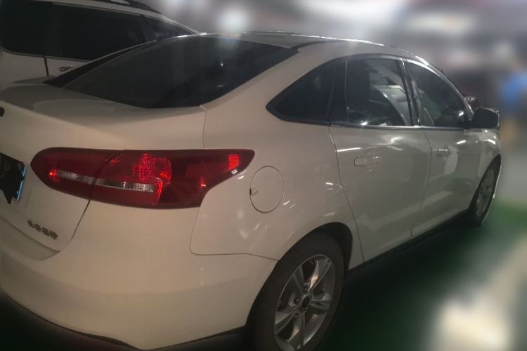 Used Ford Focus 2015 Sedan 1.6L Automatic Comfort Model Rear Right 45 Deg