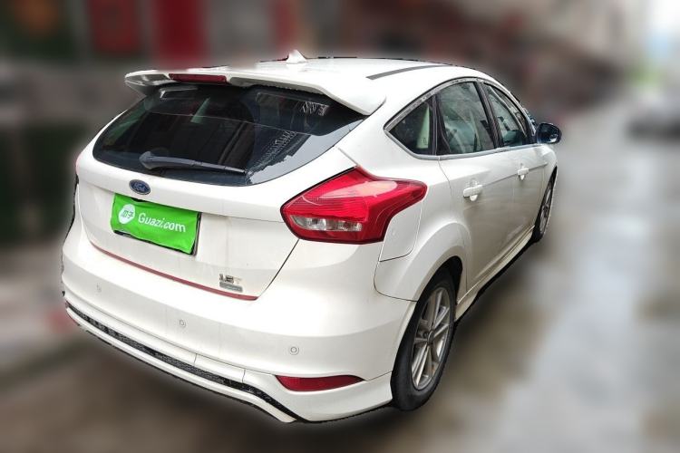 Used Ford Focus 2015 Hatchback EcoBoost 180 Automatic Elite Model Rear Right 45 Deg
