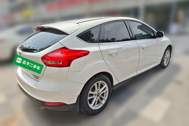Used Ford Focus 2015 Hatchback EcoBoost 180 Automatic Elite Model Rear Right 45 Deg