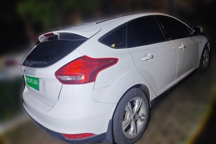 Used Ford Focus 2015 Hatchback 1.6L Automatic Comfort Model Rear Right 45 Deg