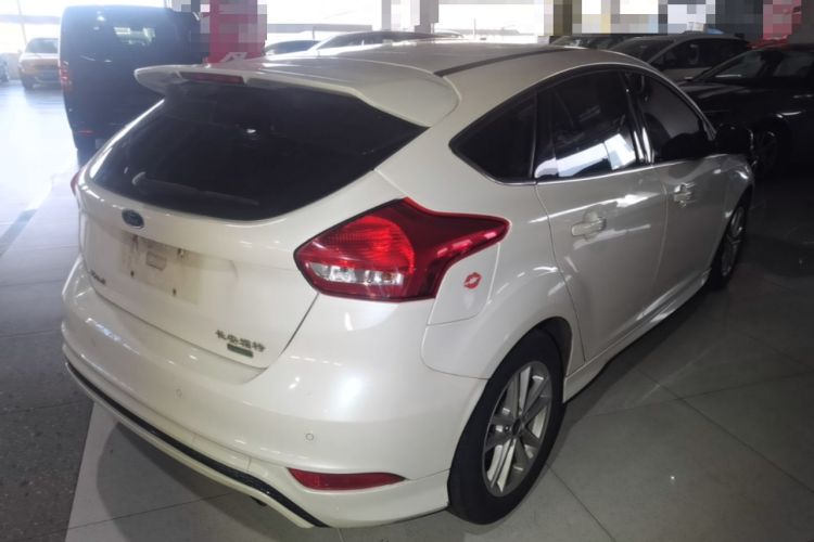 Used Ford Focus 2015 Hatchback EcoBoost 180 Automatic Elite Model Rear Right 45 Deg