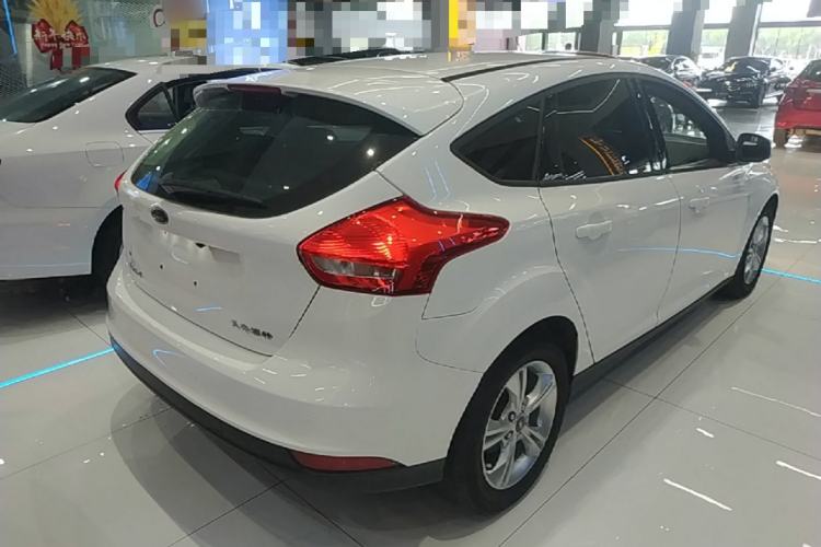 Used Ford Focus 2015 Hatchback 1.6L Automatic Comfort Model Rear Right 45 Deg