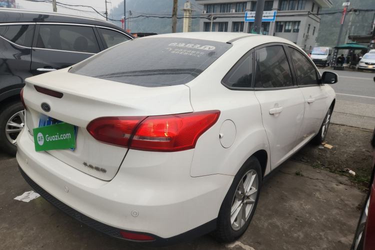 Used Ford Focus 2015 Sedan 1.6L Automatic Trend Model Rear Right 45 Deg