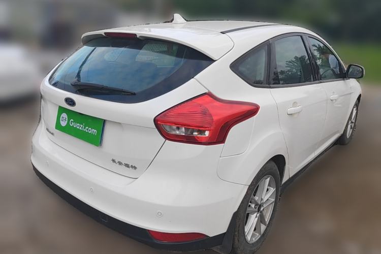 Used Ford Focus 2015 Hatchback 1.6L Automatic Fashion Edition Rear Right 45 Deg