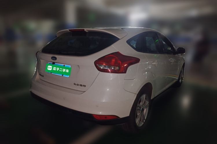 Used Ford Focus 2015 Hatchback 1.6L Automatic Comfort Model Rear Right 45 Deg