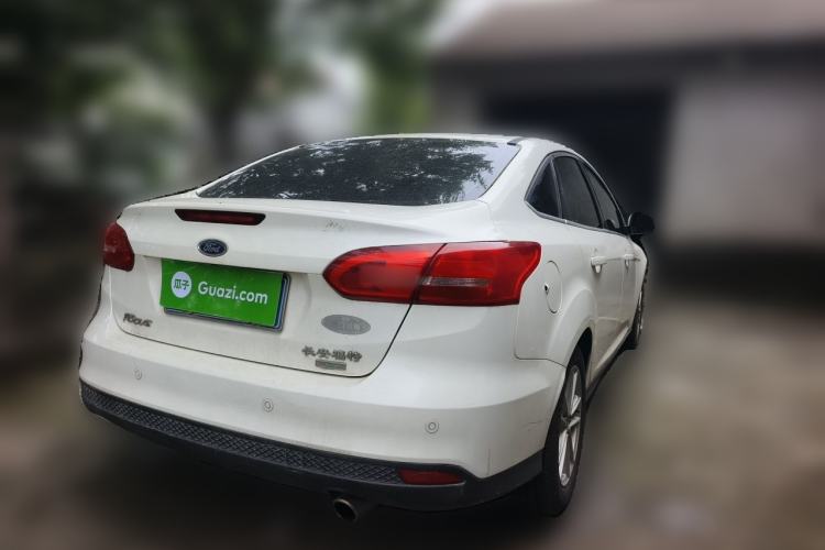 Used Ford Focus 2015 Sedan EcoBoost 180 Automatic Elite Model Rear Right 45 Deg