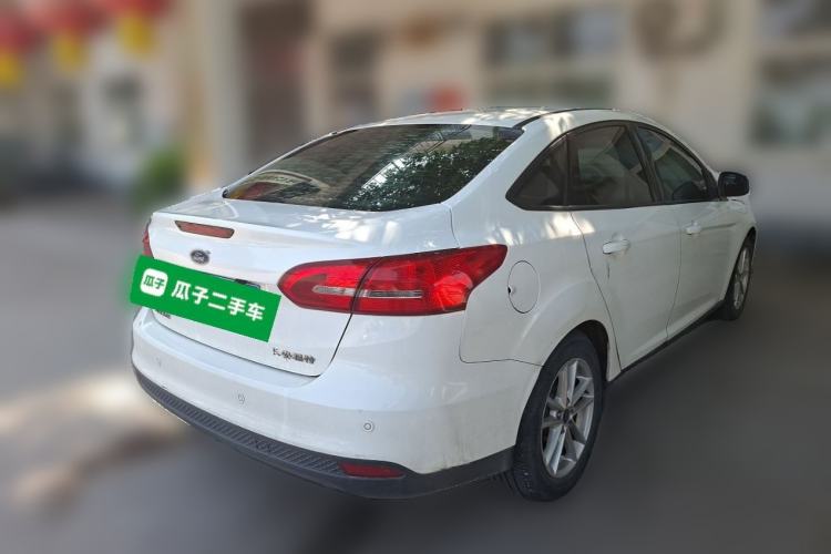 Used Ford Focus 2015 Sedan 1.6L Automatic Trend Model Rear Right 45 Deg