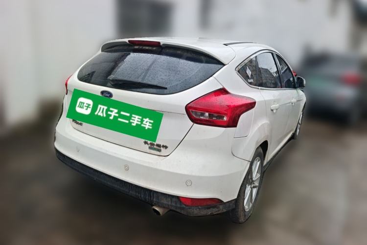 Used Ford Focus 2015 Hatchback EcoBoost 180 Automatic Elite Model Rear Right 45 Deg