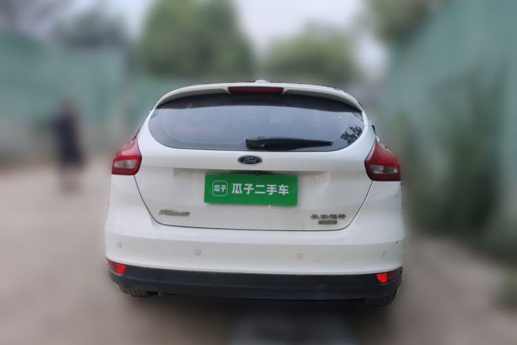 Used Ford Focus 2015 Hatchback EcoBoost 125 Manual – Ultra-Style Edition Rear