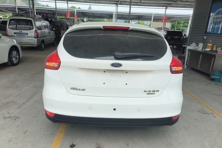 Used Ford Focus 2015 Hatchback EcoBoost 125 Automatic Supreme Style Edition Rear