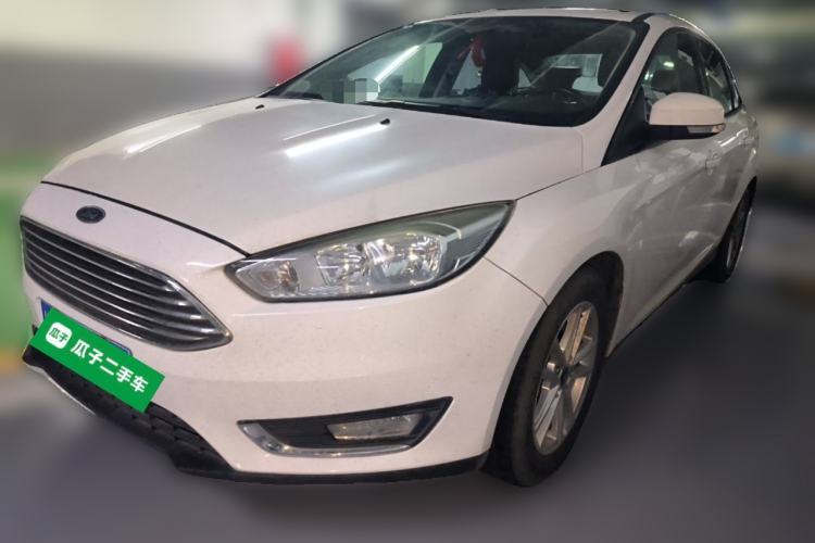 Used Ford Focus 2015 Sedan 1.6L Manual Fashion Edition Guazi used car, China used car export, Used car for sale, Used  cars, Cheapest cars for sale