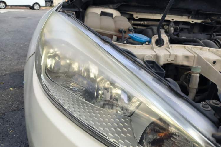Used Ford Focus 2015 Sedan 1.6L Automatic Trend Model Right Front Headlight