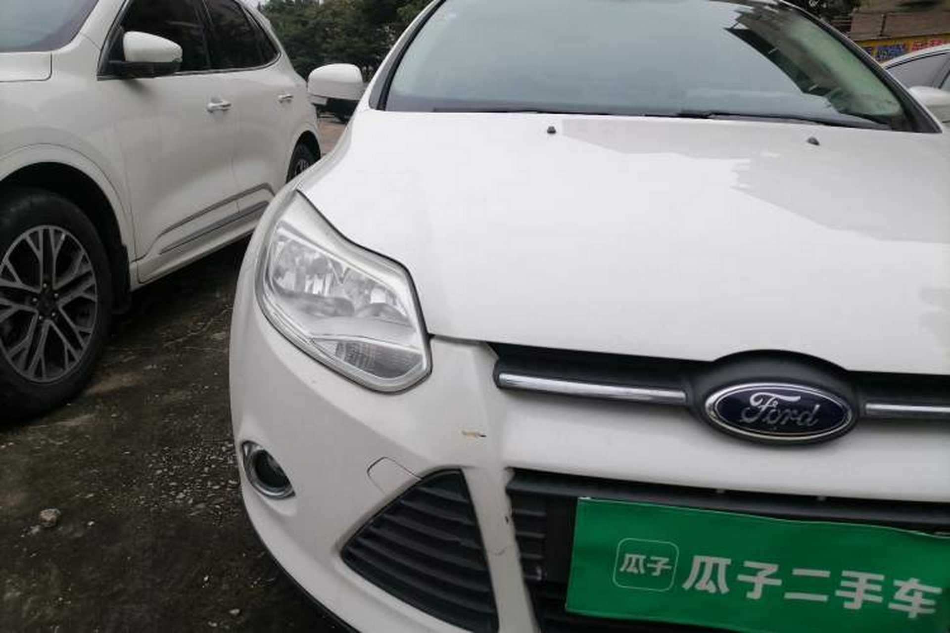 Used Ford Focus 2015 Sedan 1.6L Automatic Trend Model Right Front Headlight