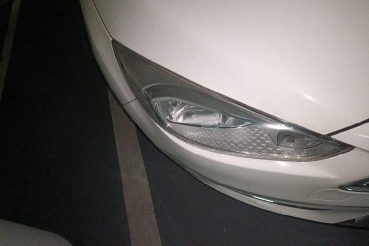 Used Ford Focus 2015 Sedan EcoBoost 125 Automatic Supreme Style Edition Right Front Headlight