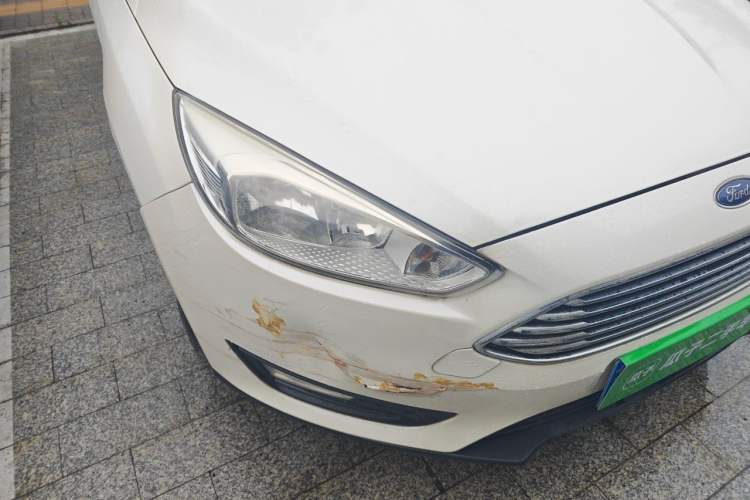 Used Ford Focus 2015 Sedan 1.6L Automatic Comfort Model Right Front Headlight