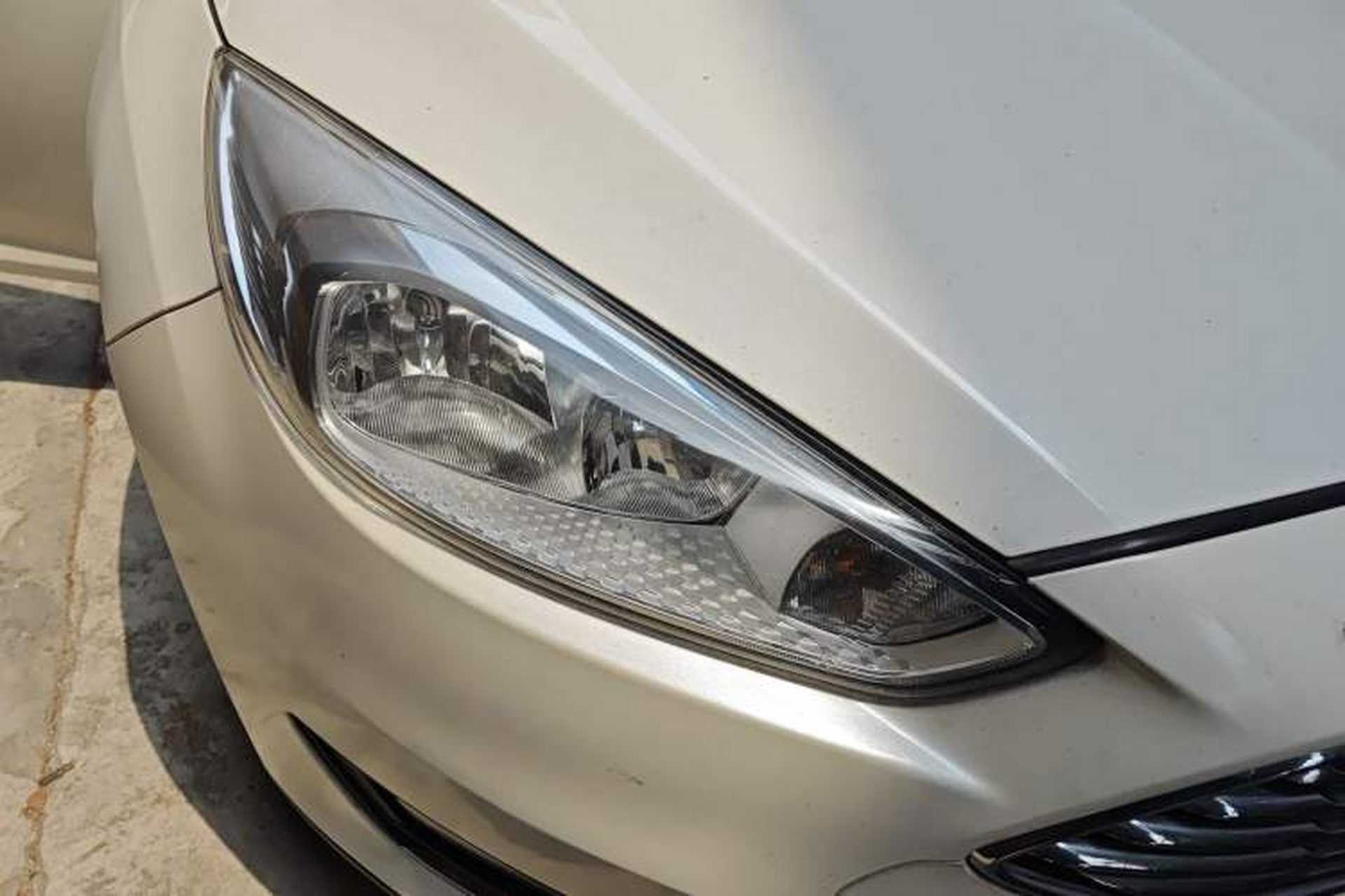 Used Ford Focus 2015 Sedan EcoBoost 125 Automatic Supreme Style Edition Right Front Headlight