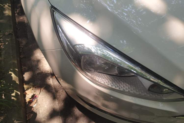 Used Ford Focus 2015 Sedan 1.6L Automatic Trend Model Right Front Headlight