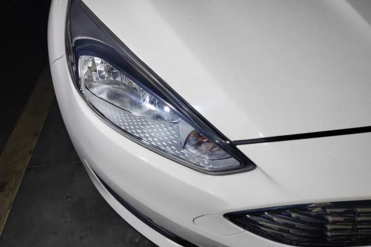 Used Ford Focus 2015 Sedan 1.6L Automatic Comfort Model Right Front Headlight