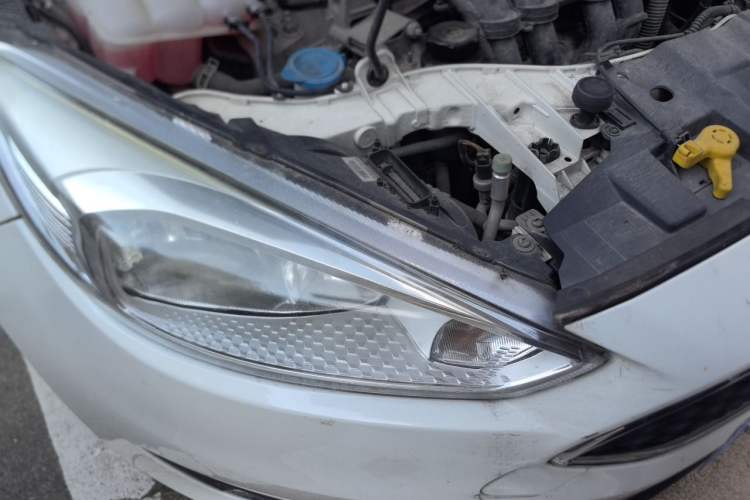 Used Ford Focus 2015 Hatchback 1.6L Automatic Fashion Edition Right Front Headlight