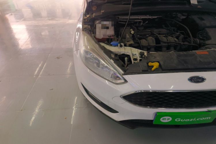 Used Ford Focus 2015 Hatchback 1.6L Automatic Comfort Model Right Front Headlight