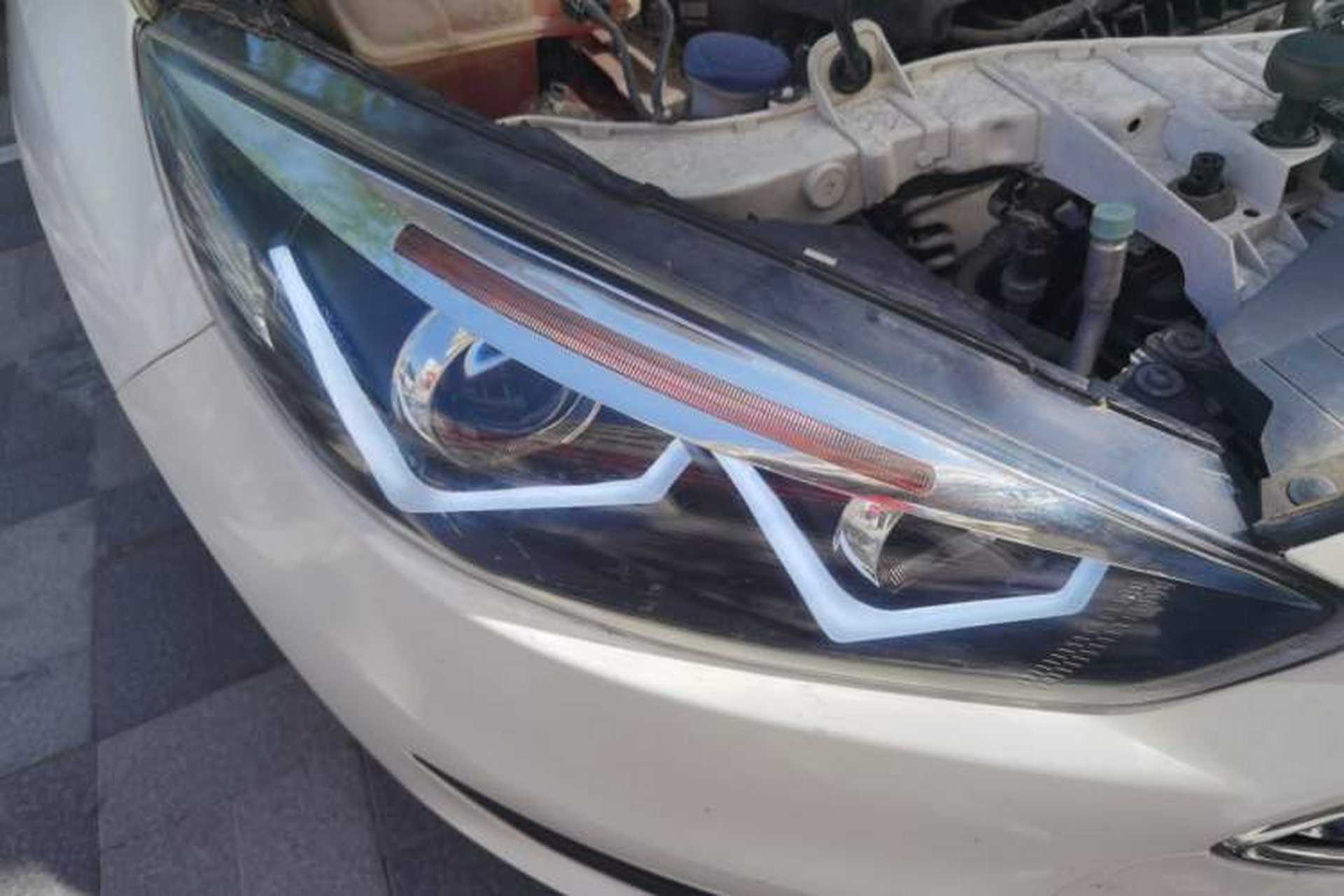 Used Ford Focus 2015 Sedan EcoBoost 180 Automatic Elite Model Right Front Headlight