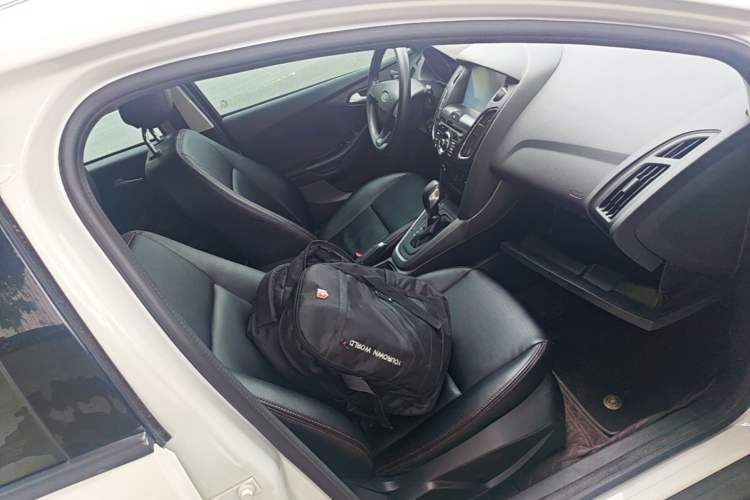 Used Ford Focus 2015 Hatchback 1.6L Automatic Comfort Model Right Front Seat