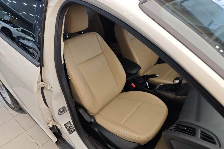 Used Ford Focus 2015 Hatchback 1.6L Automatic Comfort Model Right Front Seat