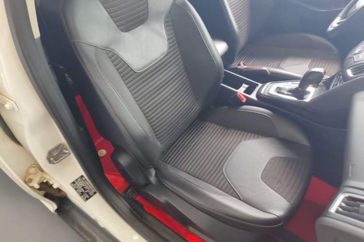 Used Ford Focus 2015 Sedan 1.6L Automatic Trend Model Right Front Seat