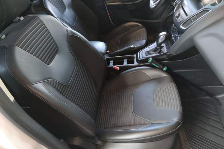 Used Ford Focus 2015 Sedan EcoBoost 180 Automatic Elite Model Right Front Seat