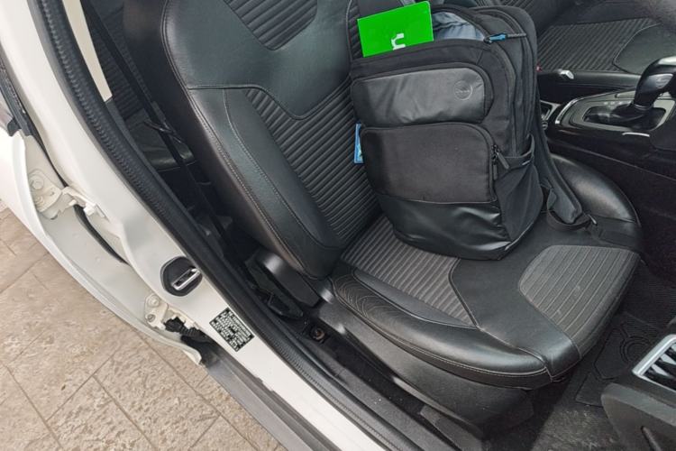 Used Ford Focus 2015 Hatchback EcoBoost 125 Automatic Supreme Style Edition Right Front Seat