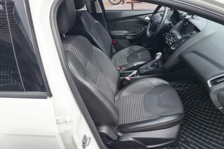 Used Ford Focus 2015 Sedan 1.6L Automatic Trend Model Right Front Seat
