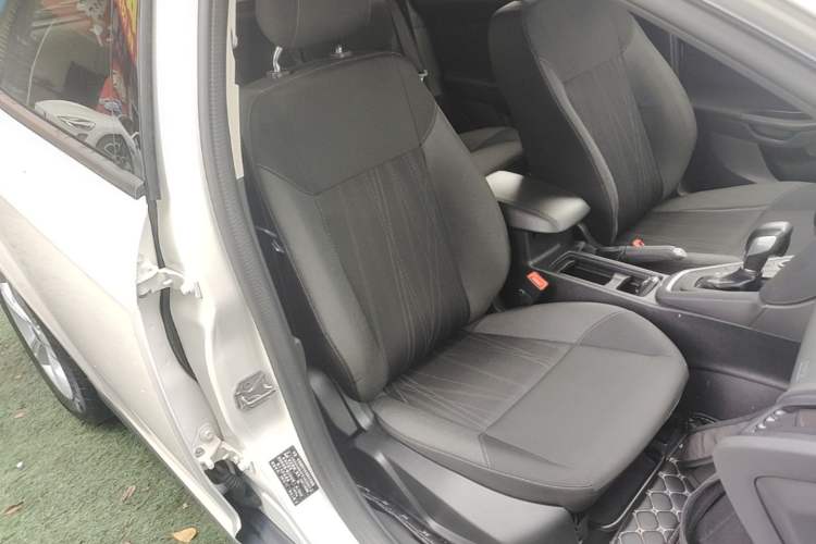 Used Ford Focus 2015 Hatchback 1.6L Automatic Comfort Model Right Front Seat