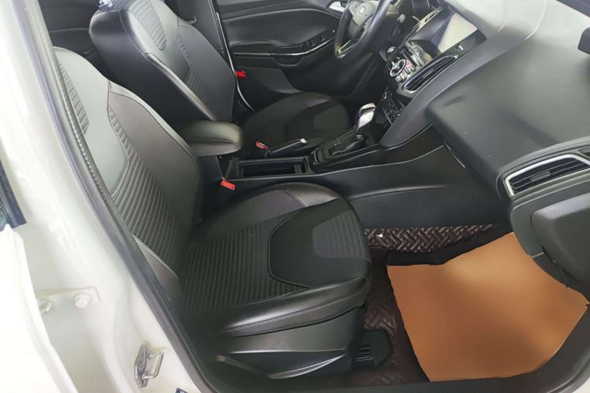 Used Ford Focus 2015 Sedan 1.6L Automatic Trend Model Right Front Seat