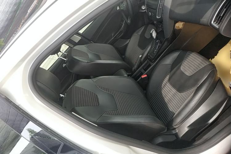Used Ford Focus 2015 Sedan EcoBoost 180 Automatic Elite Model Right Front Seat