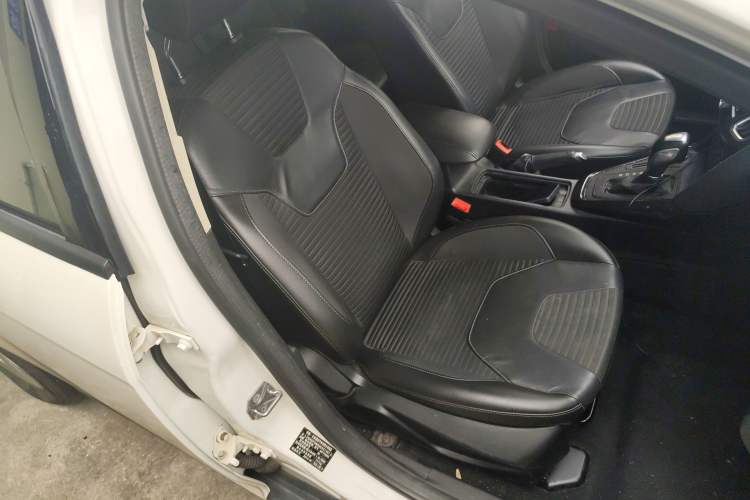 Used Ford Focus 2015 Sedan 1.6L Automatic Trend Model Right Front Seat