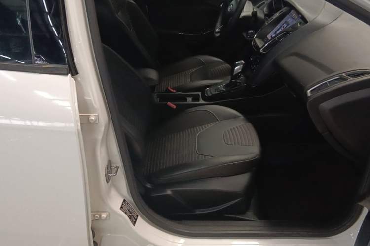 Used Ford Focus 2015 Sedan 1.6L Automatic Trend Model Right Front Seat