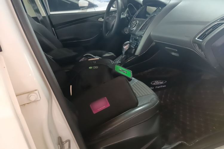 Used Ford Focus 2015 Sedan 1.6L Automatic Trend Model Right Front Seat