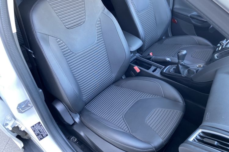Used Ford Focus 2015 Hatchback 1.6L Manual Fashion Edition Right Front Seat