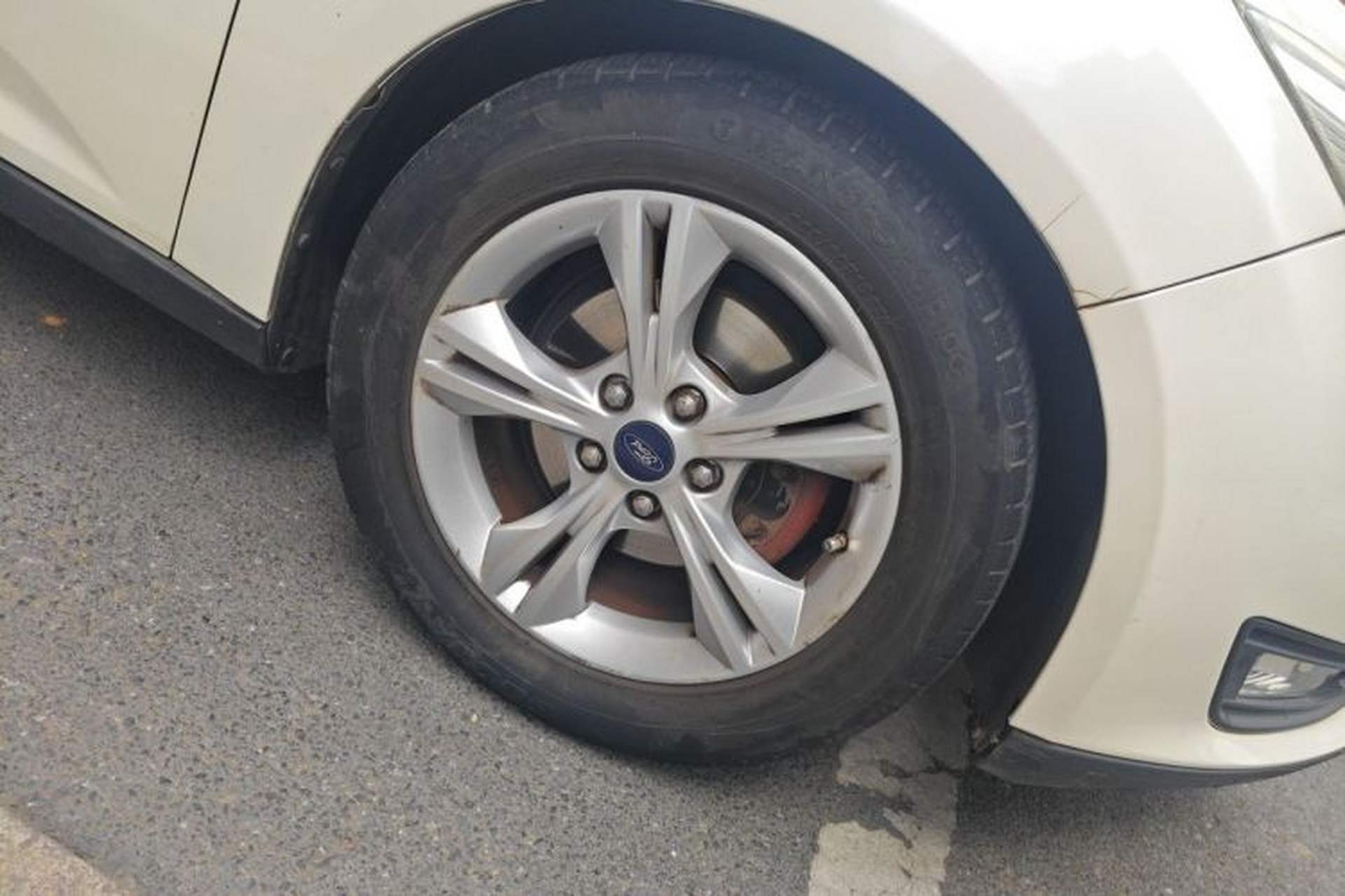 Used Ford Focus 2015 Hatchback 1.6L Automatic Comfort Model Right Front Wheel Hub