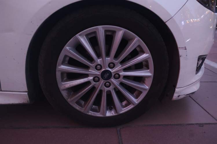 Used Ford Focus 2015 Hatchback EcoBoost 180 Automatic Sport Model Right Front Wheel Hub