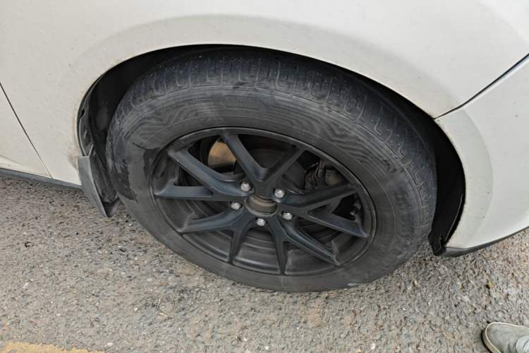 Used Ford Focus 2015 Hatchback EcoBoost 180 Automatic Elite Model Right Front Wheel Hub