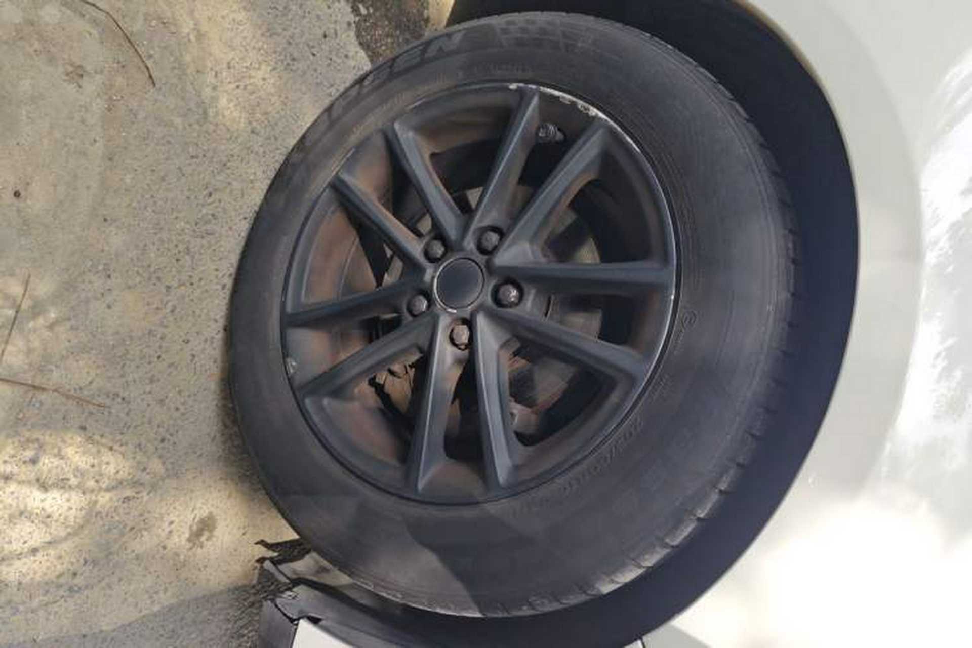 Used Ford Focus 2015 Sedan EcoBoost 125 Automatic Supreme Style Edition Right Front Wheel Hub
