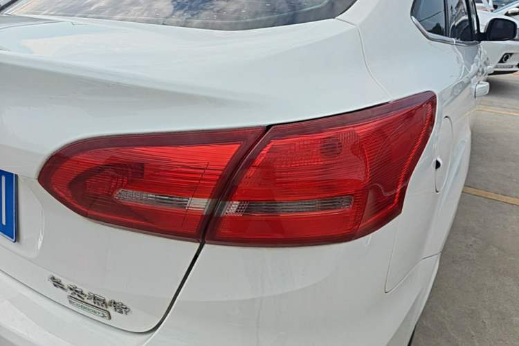 Used Ford Focus 2015 Sedan EcoBoost 180 Automatic Elite Model Right Rear Taillight