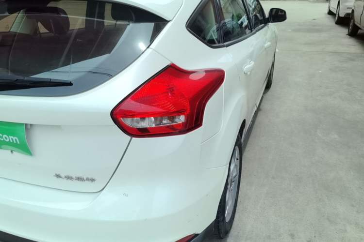 Used Ford Focus 2015 Hatchback 1.6L Automatic Comfort Model Right Rear Taillight