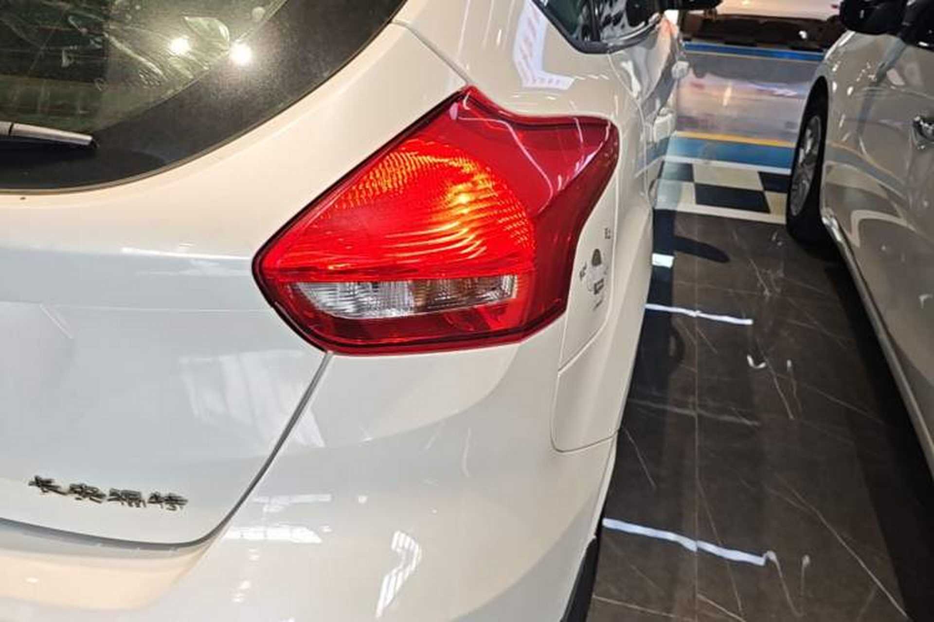 Used Ford Focus 2015 Hatchback 1.6L Automatic Comfort Model Right Rear Taillight