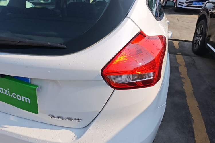 Used Ford Focus 2015 Hatchback 1.6L Automatic Comfort Model Right Rear Taillight