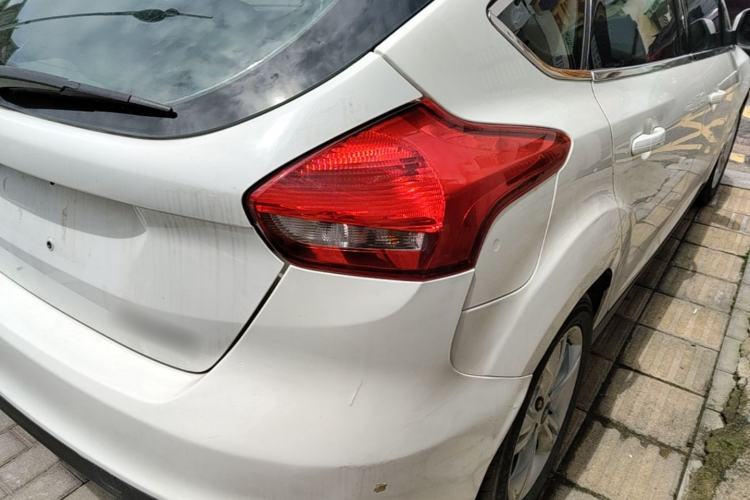 Used Ford Focus 2015 Hatchback 1.6L Automatic Comfort Model Right Rear Taillight
